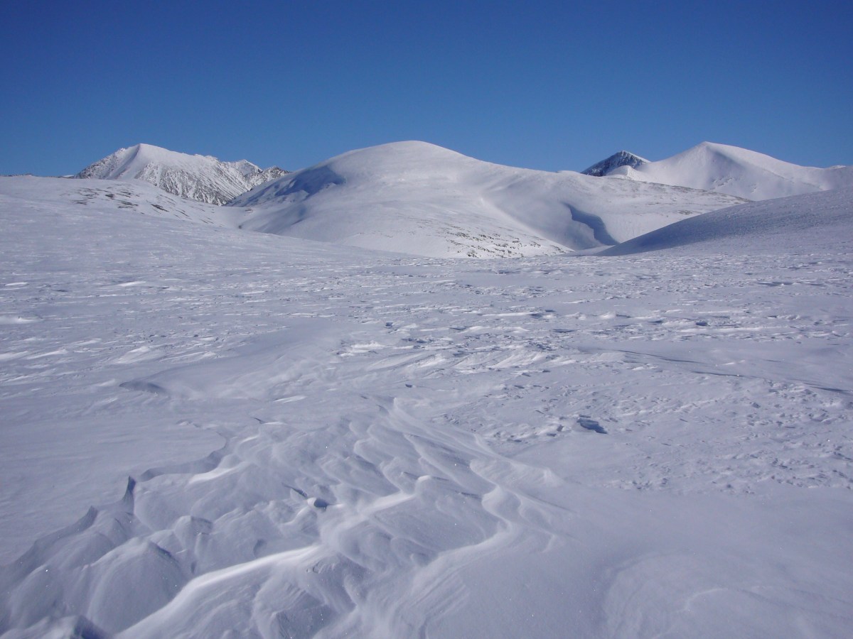 Utsikt mot Smedene, Trolltind og Rondeslottet