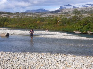 På vei opp mot Høgtua med Svartisen i bakgrunnen