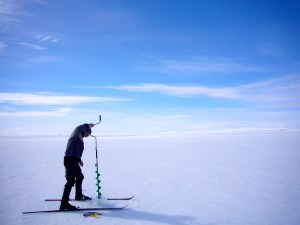 Vi prøver fiskelykken - uten hell denne ganga