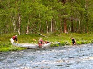 Siste stryk før turens mål - da måtte jo en tredje og siste kanovelt til!