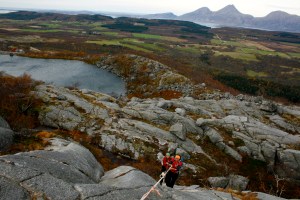 Tidvis bratt og utlagt tau ga artige variasjoner på vei opp